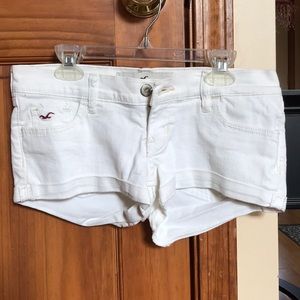 White denim Hollister shorts